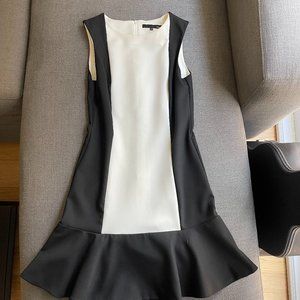 Etam Paris chic white and black sleeveless dress